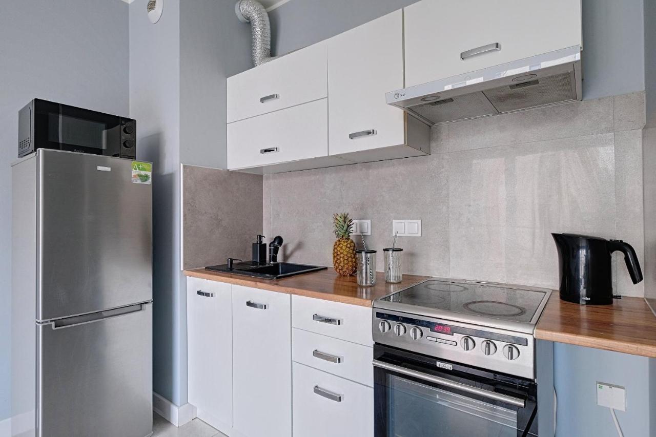 شقة 2Br Apt Strzelecka 24 With Balcony وارسو المظهر الخارجي الصورة